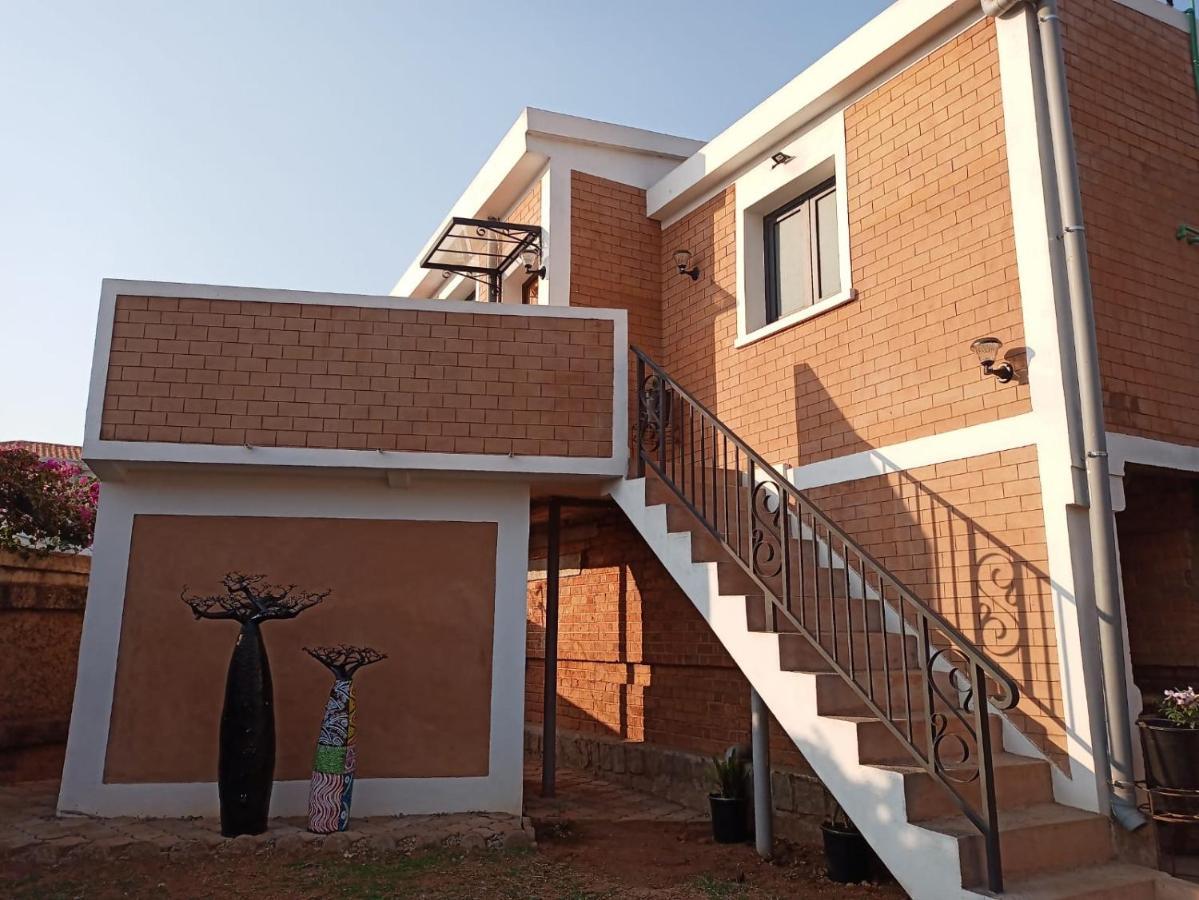 Appartements D'Hotes Marciloui Antsirabe Exterior foto